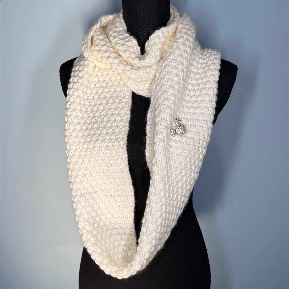 ❤️3/$30 Walt Disney World Cream Knit Infinity Scarf with Silver Mickey